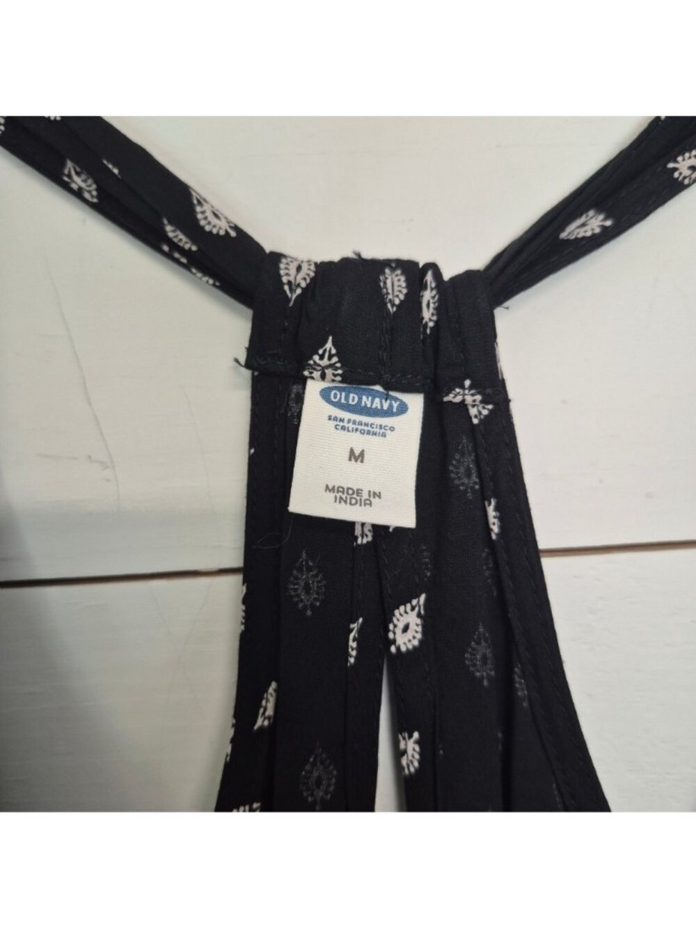 Old Navy Black Sleeveless Midi Dress With White Diamond Print & Back Tie Detail - Picture 3 of 7